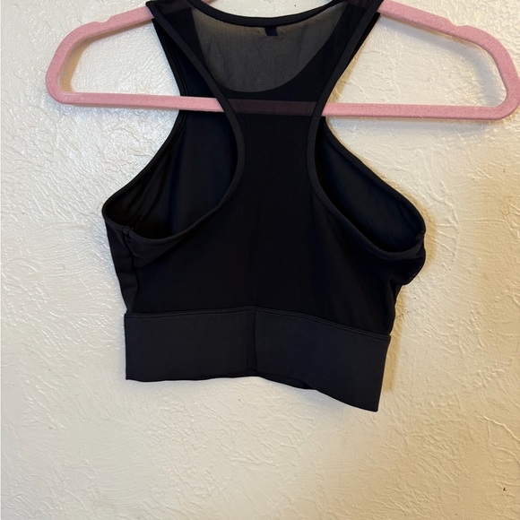 Gymshark Black Sleeveless Top - Picture 3 of 8